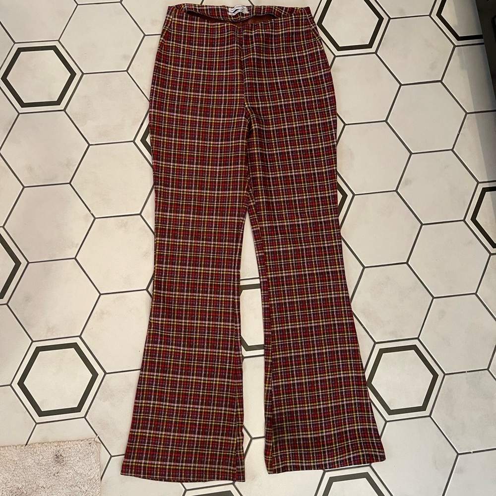 Urban outfitters pull on flare pants.
